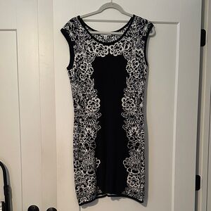 Isaac Mizrahi Live Most Flattering Black and White  Pattern Jacquard Knit Dress